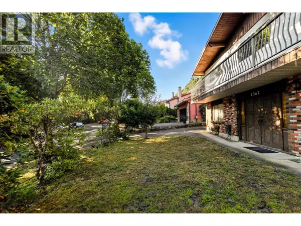 Burnaby, BC V5A3Z3,1362 PHILLIPS AVENUE