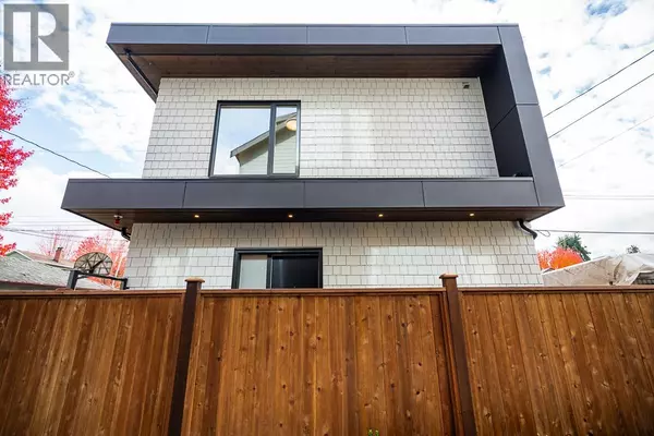 Vancouver, BC V5K2M4,2462 ADANAC STREET