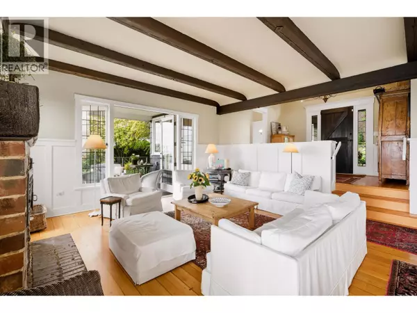 West Vancouver, BC V7V2M1,3654 CREERY AVENUE