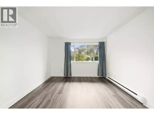 Burnaby, BC V3N4P4,9847 MANCHESTER DR #110