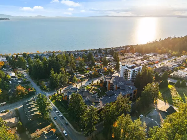 White Rock, BC V4B2J6,14855 THRIFT #413