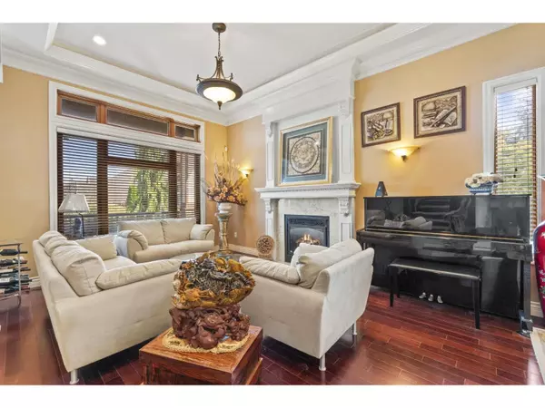 Surrey, BC V4N5S5,16308 91A AVENUE