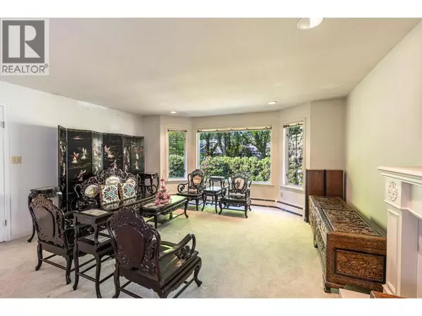 Vancouver, BC V6N1C4,6056 TRAFALGAR STREET