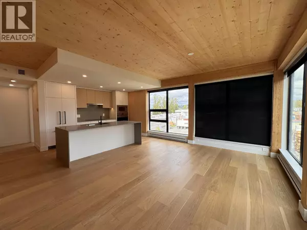 New Westminster, BC V3M0N7,310 SALTER ST #201