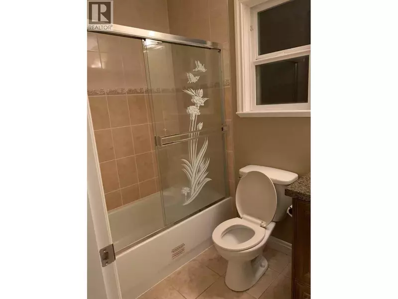 8520 SHAUGHNESSY ST #main floor, Vancouver, BC V6P3Y2