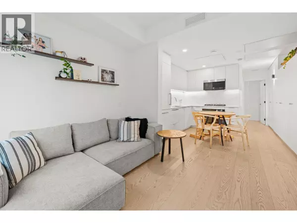 North Vancouver, BC V7L1E3,650 East 2ND ST #107