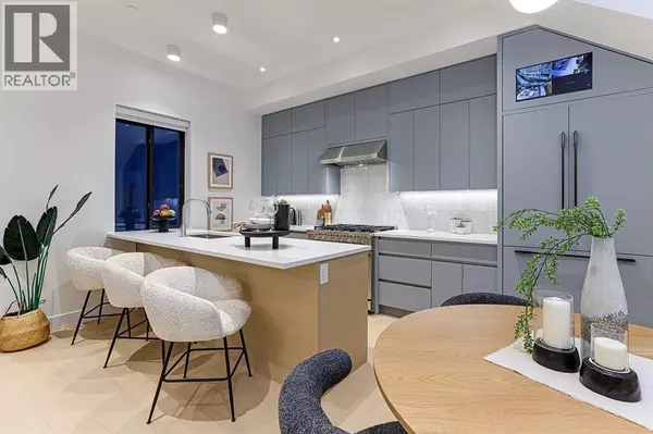 Vancouver, BC V5N1P6,1943 E 6TH AVENUE