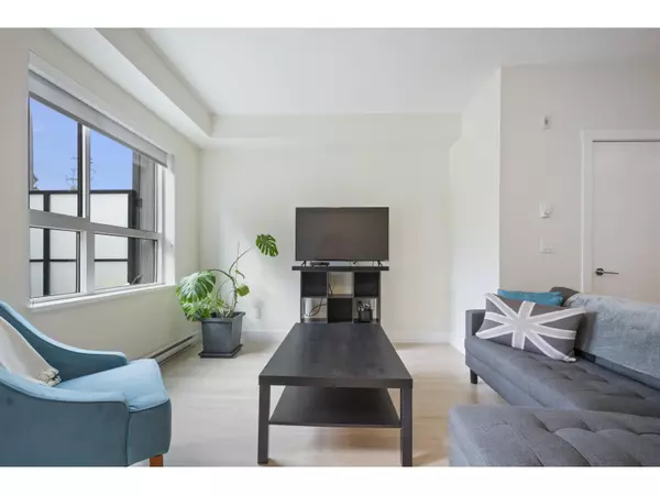 Delta, BC V4E0A8,6950 NICHOLSON RD #207