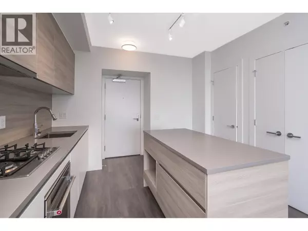 Coquitlam, BC V3J0J6,657 WHITING WAY #1405