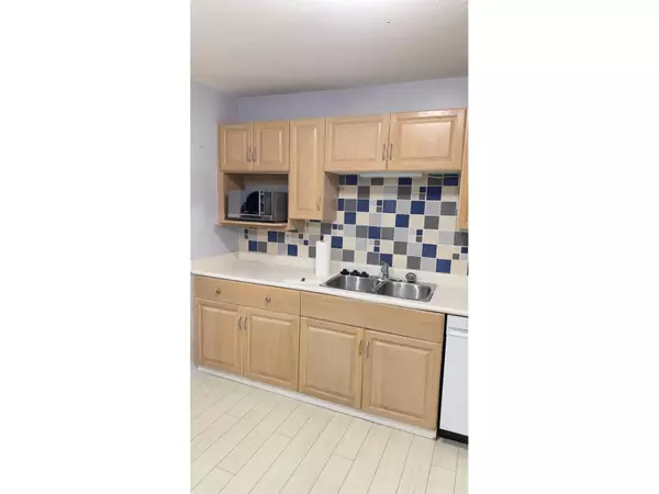 12101 80 #506, Surrey, BC V3W5V6