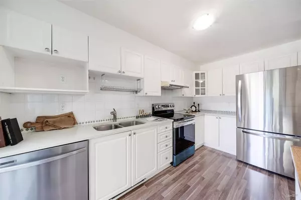 Langley, BC V1M3K2,8930 WALNUT GROVE #41