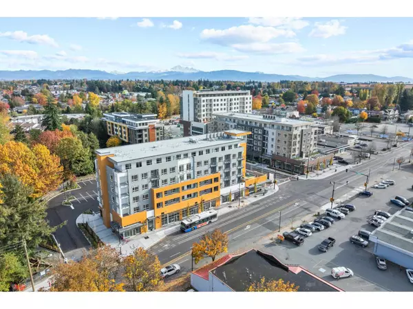 Langley, BC V4W0E3,27215 ALDERGROVE TOWN CENTRE DR #B606