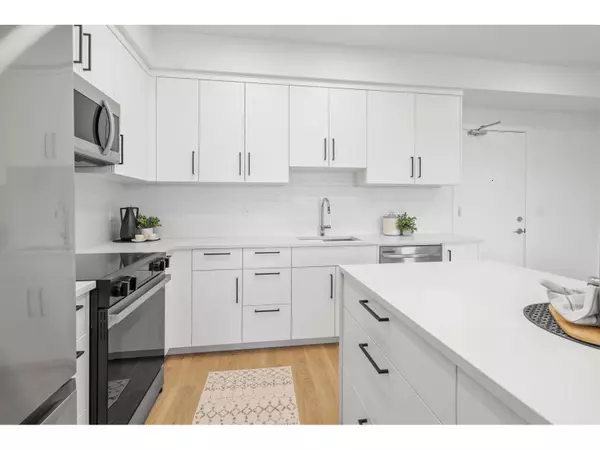 Abbotsford, BC V2S0P2,33816 SOUTH FRASER #505