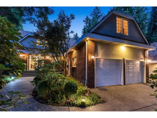 Surrey, BC V4P2C8,14042 28 AVENUE