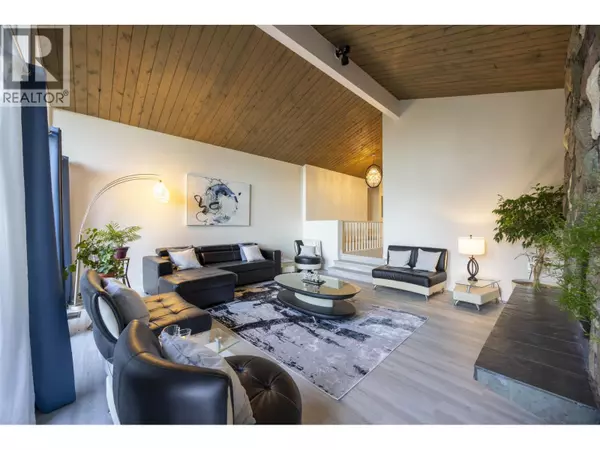 Coquitlam, BC V3C2H7,953 RANCH PARK WAY