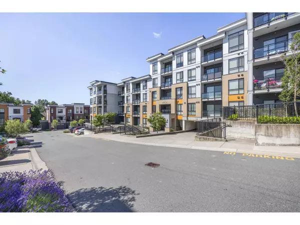 Langley, BC V2Y0Y2,20087 68 #A003