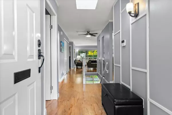 Abbotsford, BC V2S7N1,33922 KING #34