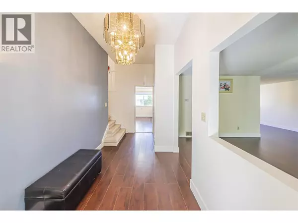 Coquitlam, BC V3K5T3,313 HICKEY DRIVE