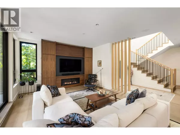 West Vancouver, BC V7W1K2,4841 THE DALE