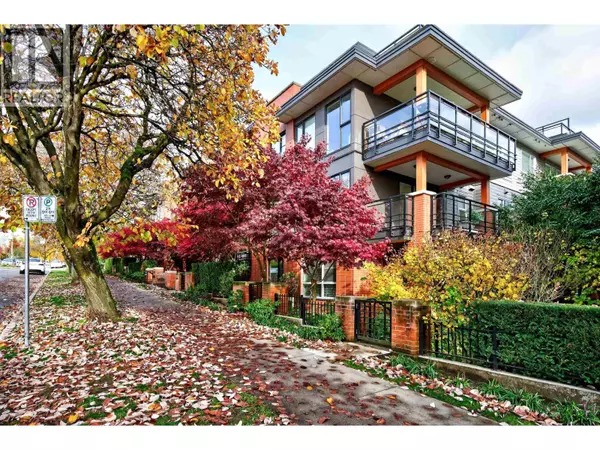 Vancouver, BC V5X2Y7,7928 YUKON ST #205