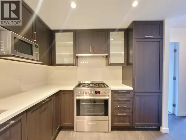 Vancouver, BC V5R0E3,5515 BOUNDARY RD #106