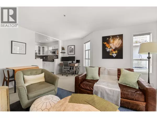 Vancouver, BC V5L2T2,1537 CHARLES ST #202