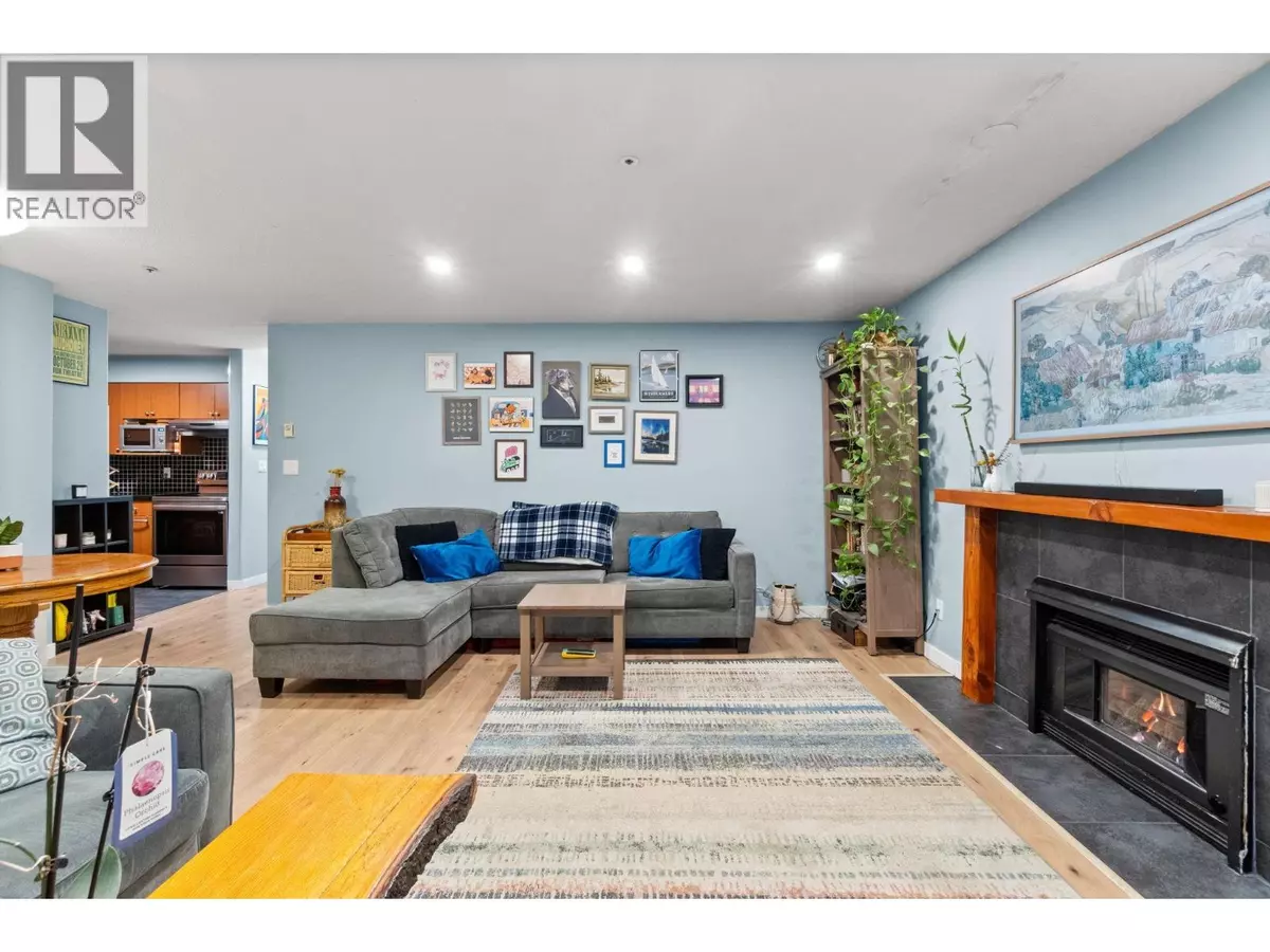 Vancouver, BC V5N1J7,1689 East 4TH AVE #102