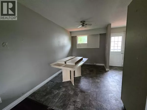 Terrace, BC V8G1C4,5107 MILLS AVENUE