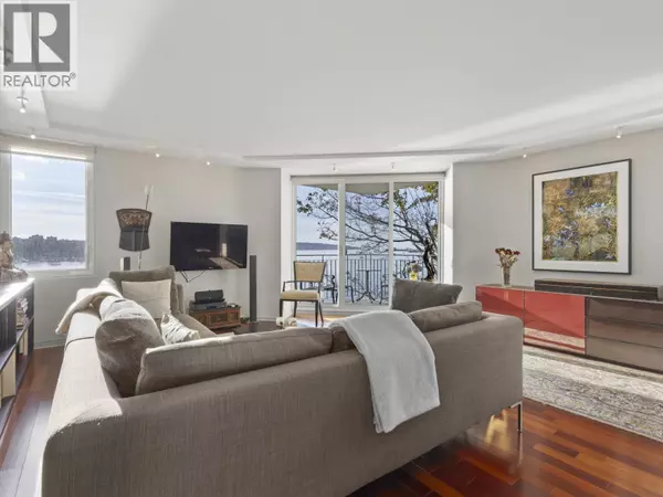 Vancouver, BC V6G1Y5,1575 BEACH AVE #402