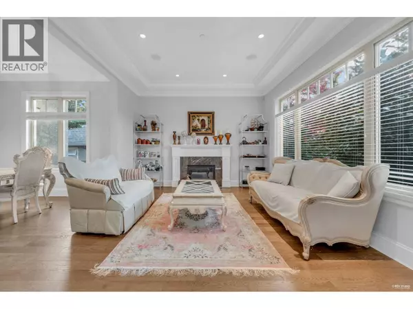 Vancouver, BC V6P5P7,7458 MAPLE STREET