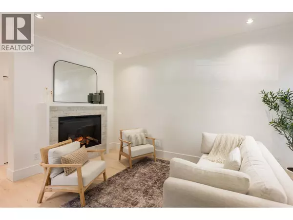 Coquitlam, BC V3B7M9,3382 MASON AVENUE