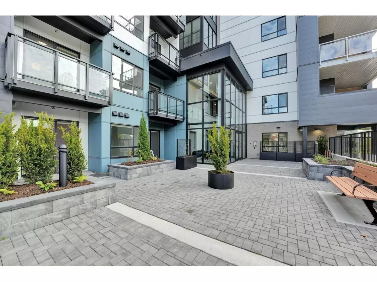 Abbotsford, BC V0V0V0,33886 PINE #401