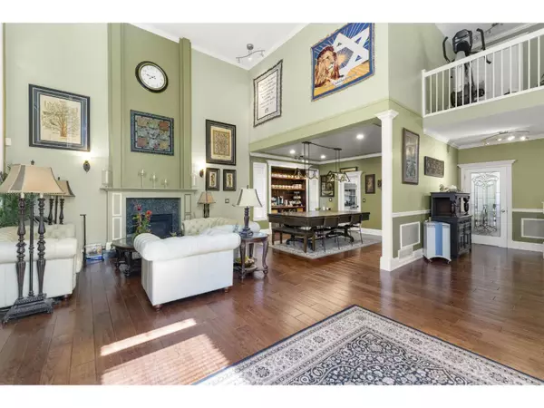 Surrey, BC V4N4V9,9764 180 STREET