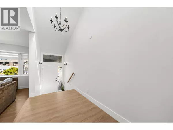 Maple Ridge, BC V2X9K3,23005 APPLE GROVE