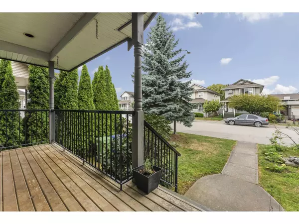 Abbotsford, BC V2S8C4,34636 7TH AVENUE