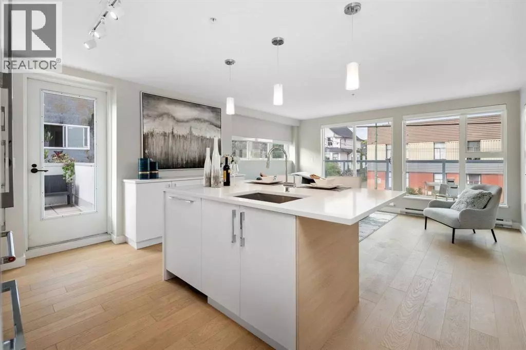 Vancouver, BC V5T3V4,2512 FRASER STREET