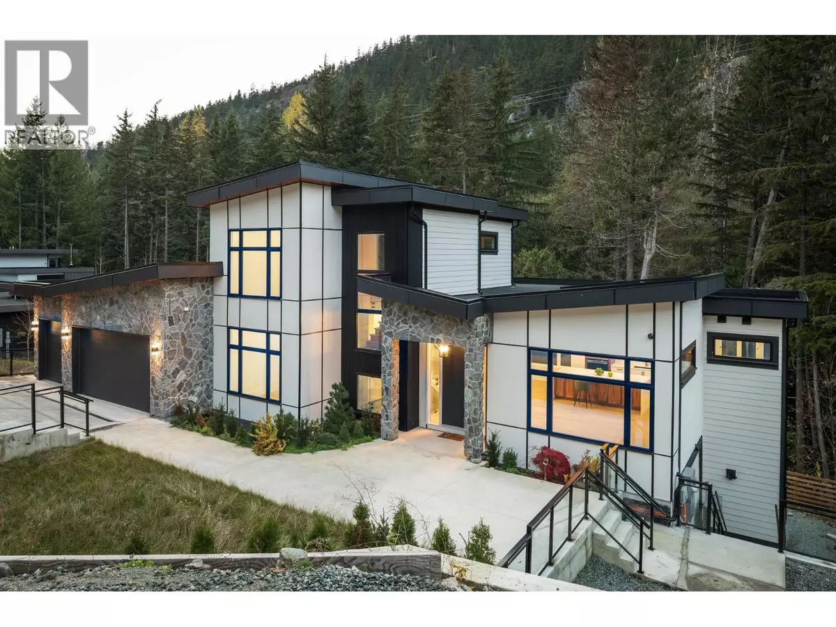 Whistler, BC V0N1B9,9113 RIVERSIDE DRIVE