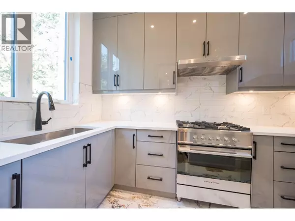 Whistler, BC V0N1B9,9113 RIVERSIDE DRIVE