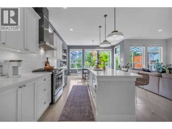 Maple Ridge, BC V2W1G3,10293 WYNNYK WAY