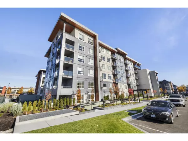 Abbotsford, BC V2T6L4,30494 CARDINAL AVE #210