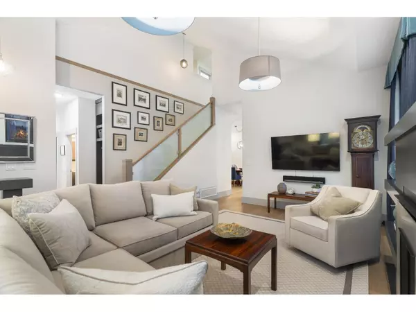 Surrey, BC V4P3R6,14655 32 AVE #76