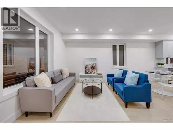 Vancouver, BC V6P3P4,6728 HEATHER STREET