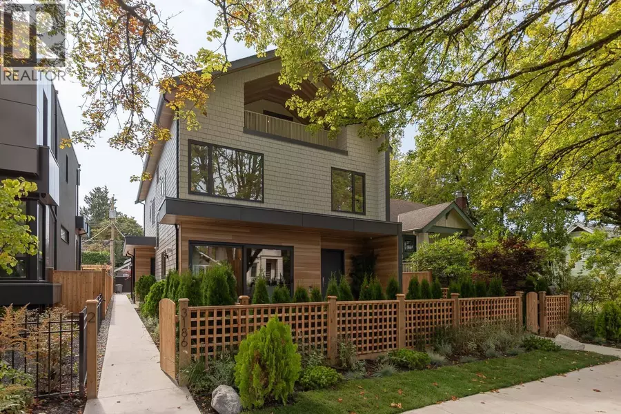 3186 West 11TH AVE #2, Vancouver, BC V6K2M7