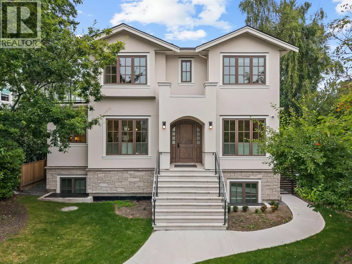 Vancouver, BC V6N2M9,3227 W 35TH AVENUE