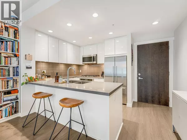 255 West 1ST ST #412, North Vancouver, BC V7M3G8