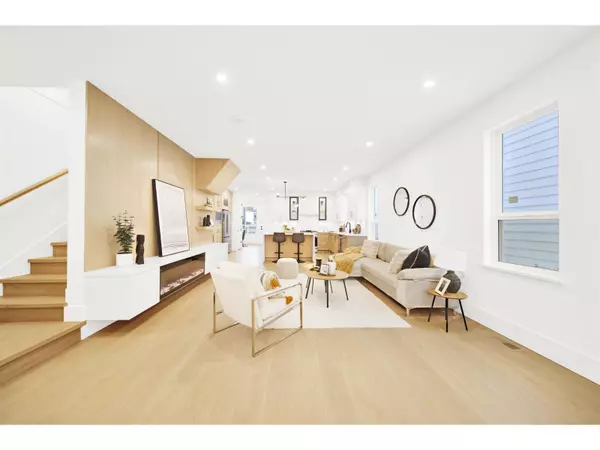 Surrey, BC V3Z9M9,16479 20 AVENUE