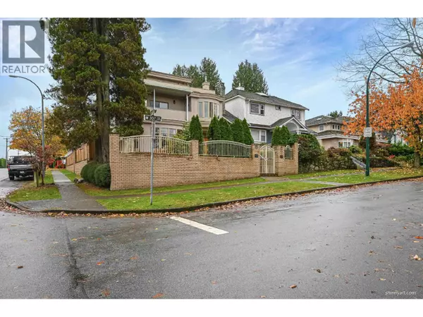 Vancouver, BC V6L1Z4,2908 W 30TH AVENUE