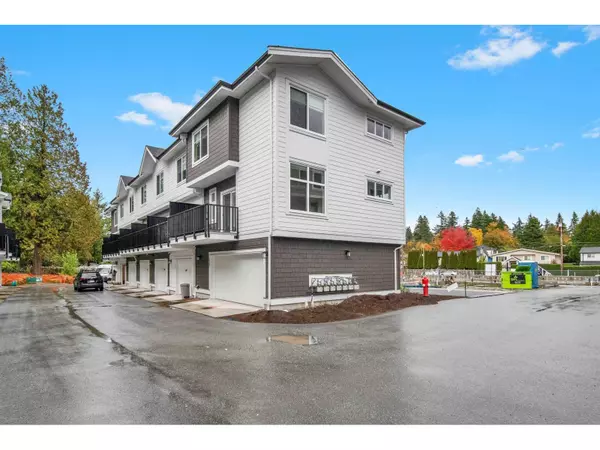 Surrey, BC V3V0H2,12770 105 AVE #13