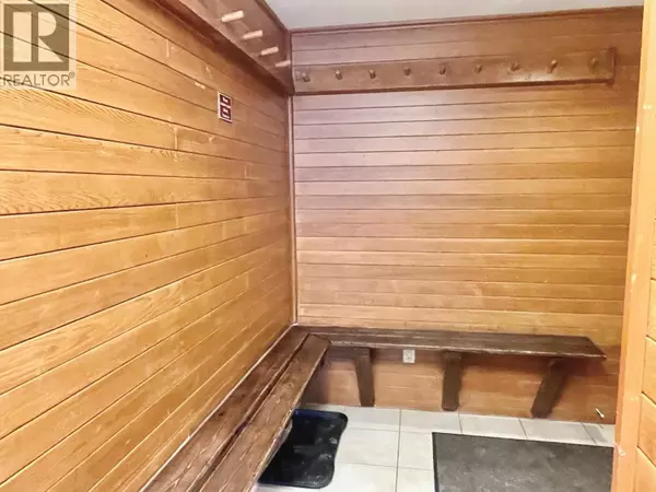 Whistler, BC V8E1B8,4293 MOUNTAIN SQ #906