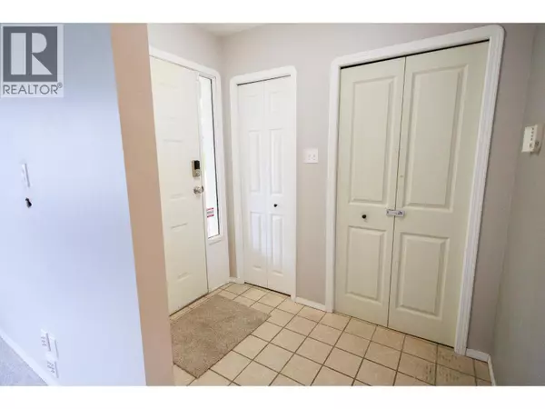 Terrace, BC V8G1C9,5115 MEDEEK AVE #A